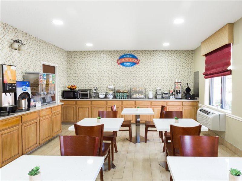 פורט וונטוורת' Baymont By Wyndham Savannah/Garden City מראה חיצוני תמונה