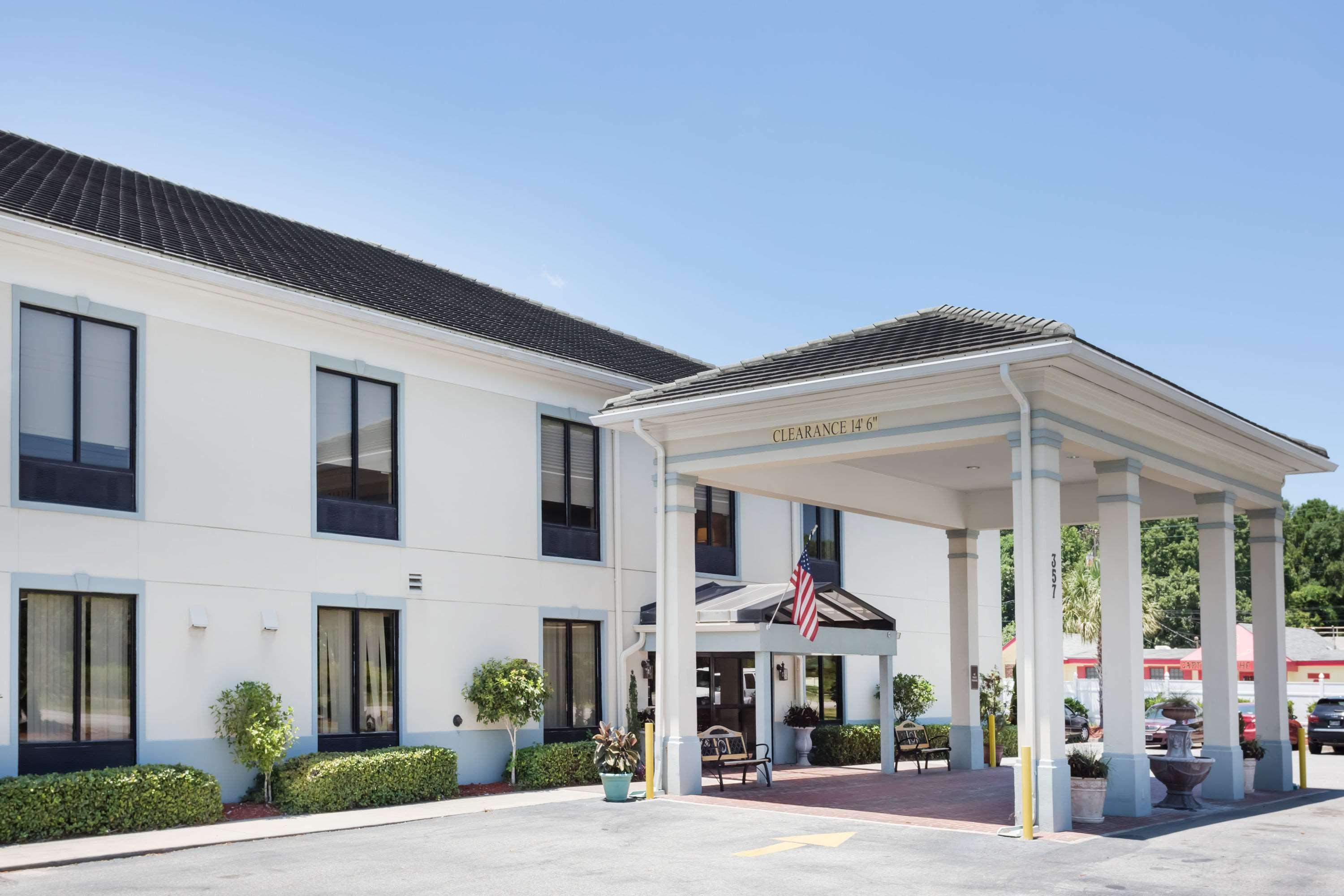 פורט וונטוורת' Baymont By Wyndham Savannah/Garden City מראה חיצוני תמונה